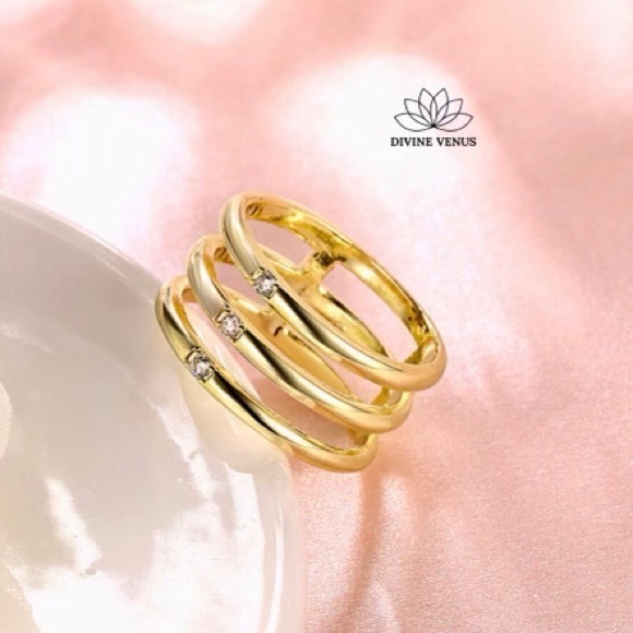 Layered Trendy Gold Plated Brass & Zirconia Ring - Picture 4 of 4